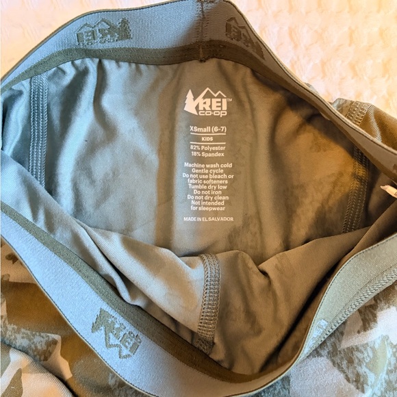 REI Kids Green Camouflage Long Base Layer - Picture 4 of 4